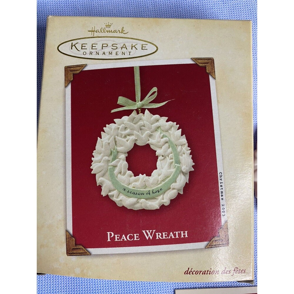 Hallmark Keepsake Ornament: 2003 Peace Wreath  Excellent  With Box